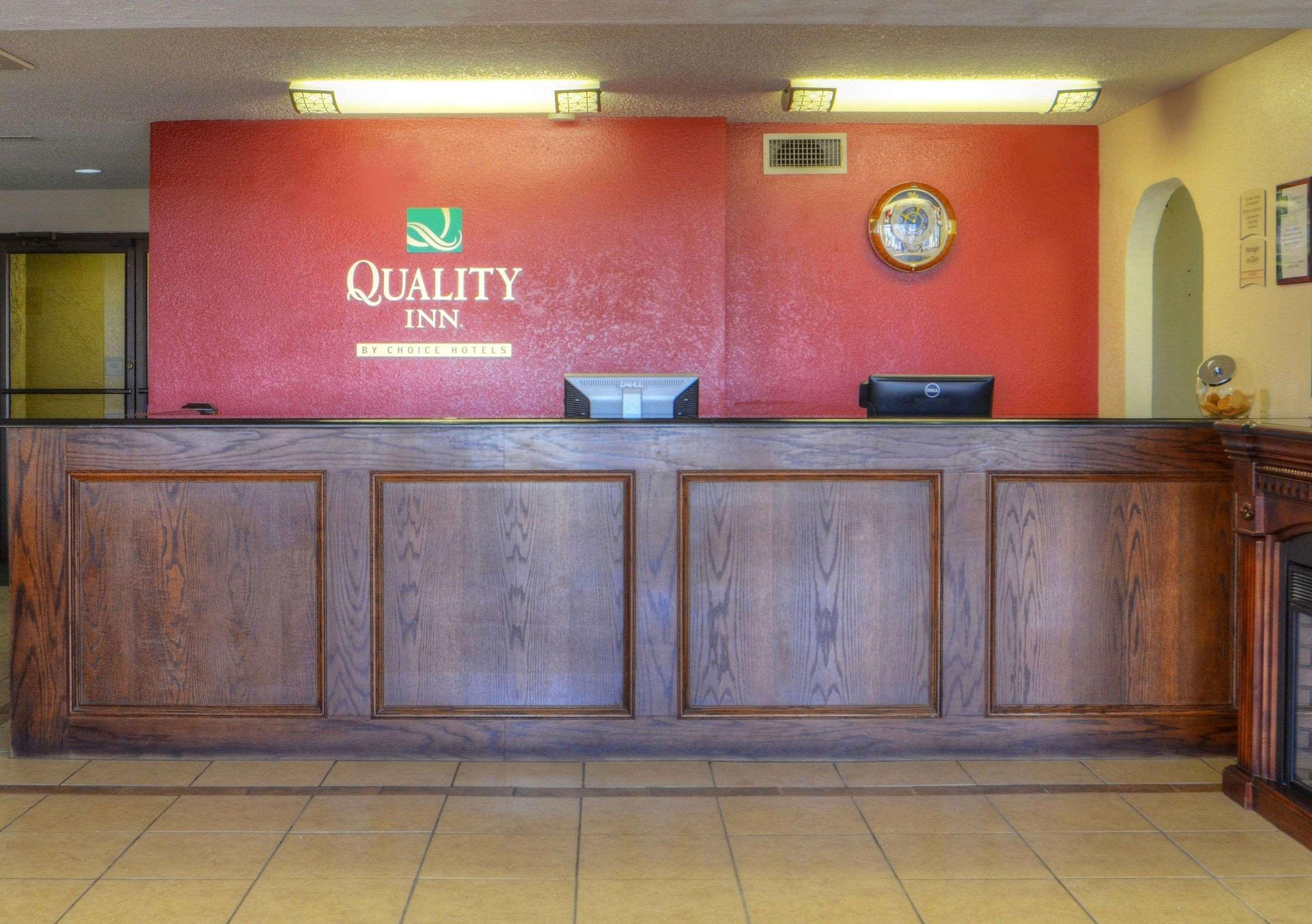 Quality Inn Plainview Exterior photo
